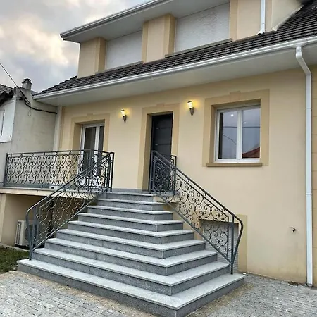 Pavillon 1 * Paray-Vieille-Poste
