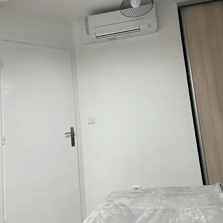 Apartment Pavillon 1 *
